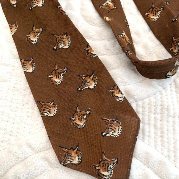 Vintage Brown Wool Animal Print Made in England Tie - Picture 10 of 14